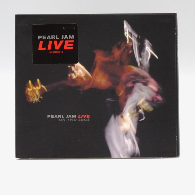 Live On Two Legs /  Pearl Jam  /   CD   Made in  EU 1998 - EPIC   492859 2 -  CD APERTO