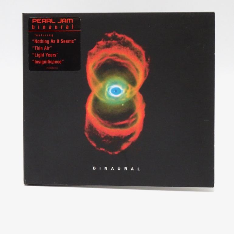 Binaural  /  Pearl Jam  /   CD   Made in  AUSTRIA  2000  - EPIC   494590 2 -  CD APERTO