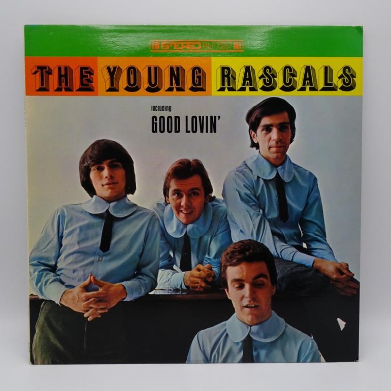 The Young Rascals /  The Young Rascals   --   LP 33 rpm  - Made in USA 1988  - RHINO RECORDS - RNLP 70237 - OPEN LP