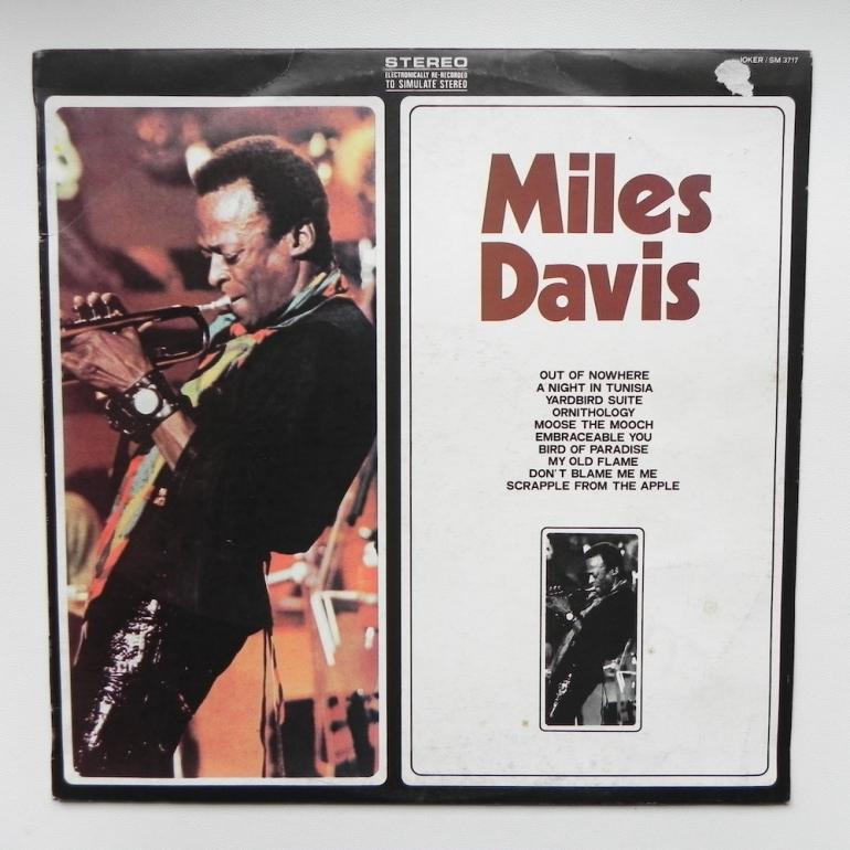Miles Davis / Miles Davis  --  LP 33 rpm - Made in ITALY 1974 - JOKER RECORDS - SM 3717 - OPEN LP